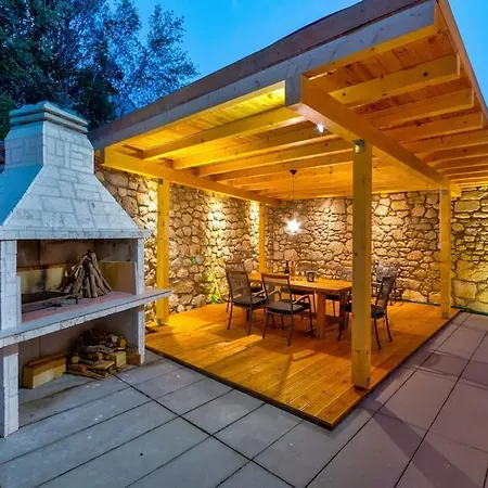Villa Excellent Oasis With A Pool