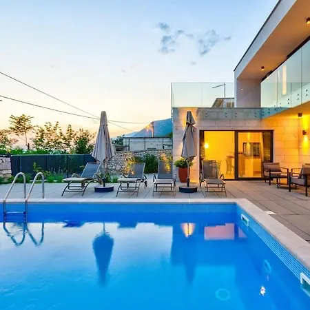 Excellent Oasis With A Pool Вилла